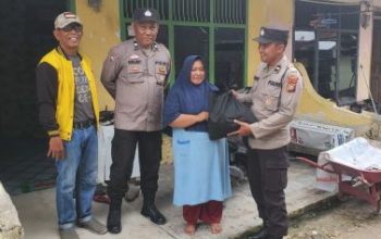 Giat Jumat Berkah Sat Binmas Polres Dumai Salurkan Bantuan Pada warga