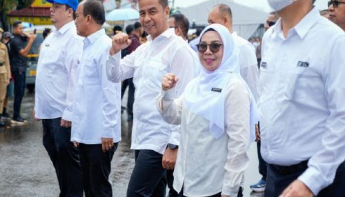 Bupati dan Wakil Bupati Kampar Terpilih Terlihat Semangat Ikuti Gladi Resik Menjelang Pelantikan 