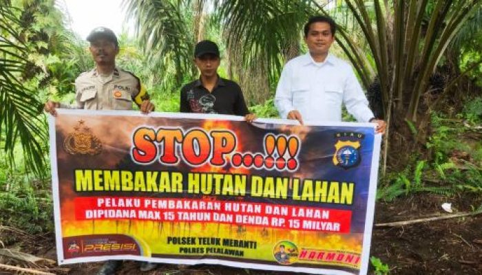 Cegah Karhutla di Wilayah Hukumnya,  Polsek Teluk Meranti Berikan Edukasi Ke Masyarakat