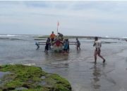 Penemuan Mayat Tanpa Identitas Ditemukan Mengapung Dipantai Minajaya Jampang