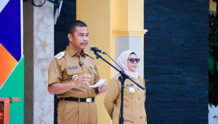 Bupati Kampar Ahmad Yuzar Pimpin Apel Gabungan ASN Perdana Setelah Dilantik Presiden Prabowo