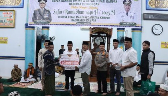Solidaritas TNI-Polri di Bulan Ramadan,  Kapolres Kampar Hadiri Safari Ramadhan Danrem 031/WB di Kampar