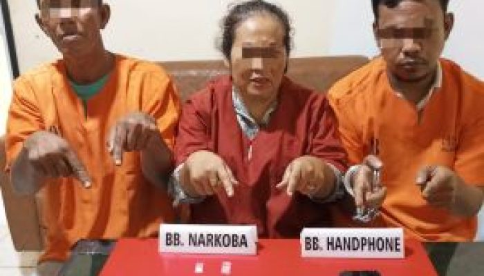 IRT di Desa Pulau Lawas Bersama Dua Teman Lelaki Ditangkap Satreskoba Polres Kampar