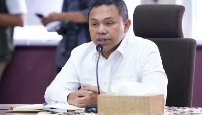 Gubri Abdul Wahid Instruksikan Kadis Kesehatan Perbaiki Tata Kelola RSUD di Riau