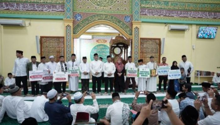 Bukan Hanya Masjid, Warga Pandau Jaya Terima Bantuan dari Gubernur Riau Atas Kerjasama BRK