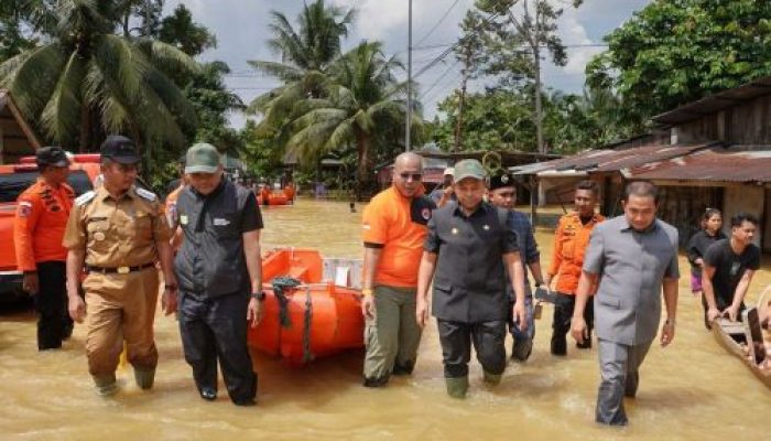 Gubernur Riau Tinjau Banjir di Kabupaten Kampar, Solusinya, Kita Akan Ajukan Pembangunan Bendungan Baru Ke Pusat