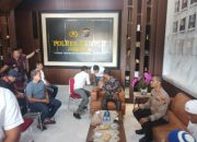 Ratusan Anak Kemanakan Persukuan Datuk Melayu Mudo Demo di Polres Kampar