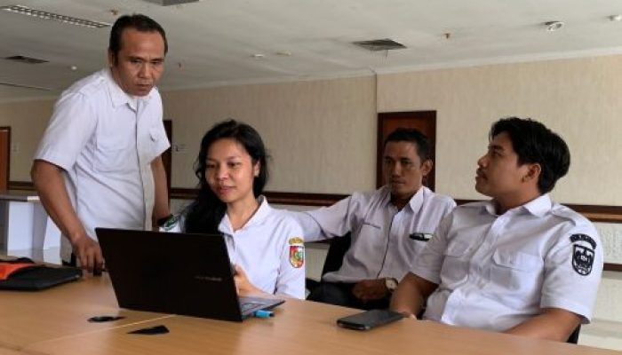 BPJ Setda Kota Pekanbaru Beri Pendampingan Implementasi e-Katalog Versi 6 Kepada Puskesmas Rumbai Bukit