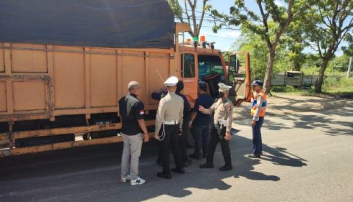 Razia Gabungan, Jaring Puluhan Truk ODOL di Pekanbaru