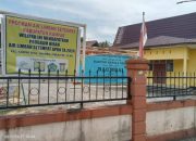 Papan Informasi Realisasi APBDes 2025 Tidak di Pasang, Kades Naumbai Meradang Ketika di Tanya Wartawan.