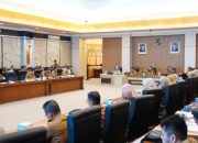 Instruksi Abdul Wahid Evaluasi APBD Digelar Berkala, Fokus pada Program Prioritas