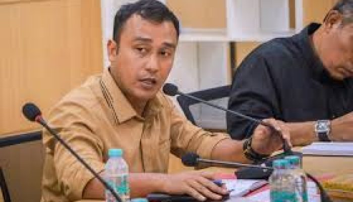 DLHK Pekanbaru Akan Ambil Alih Pengangkutan Sampah
