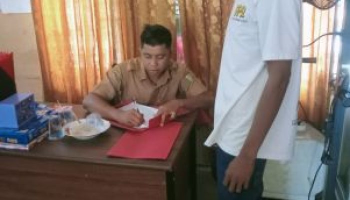 Mahasiswa dan Masyarakat Kecewa Atas Tindakan Kepala Desa Buluh Cina Dan penghulu adat negeri enam tanjung