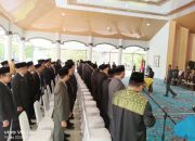 Di Penghujung Tahun, Bupati Siak Lantik Sekcam Lubuk Dalam