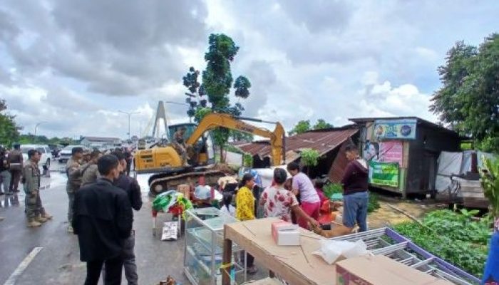 Penertiban Bangunan Liar dan Pagar Beton Ilegal di Pekanbaru
