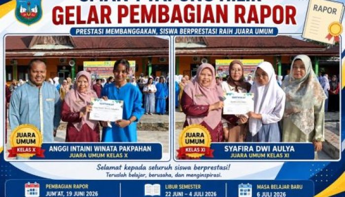 SMAN 1 Tapung Hilir Gelar Pembagian Rapor: Anggi Intaini Winata Pakpahan dan Syafira Dwi Aulya Raih Juara Umum