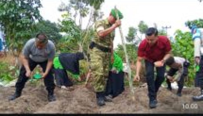 Polsek Kampar dan Masyarakat Bersinergi Dukung Ketahanan Pangan, Indonesia Perkuat Langkah Menuju Swasembada Pangan 2026