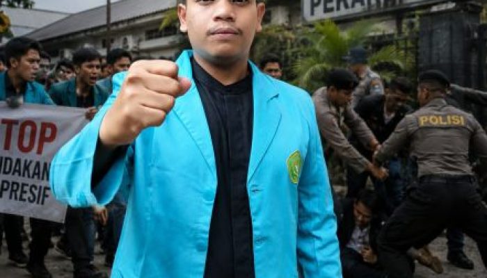 SEKRETARIS JENDERAL BEM STAI AL-AZHAR PEKANBARU KUTUK KERAS DUGAAN TINDAKAN REPRESIF OKNUM KEPOLISIAN POLRESTA PEKANBARU TERHADAP MAHASISWA