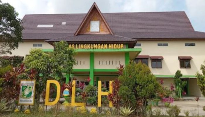 Desakan Elemen Masyarakat dan DPRD Direspons, DLH Ambil Sampel Air Dugaan Pencemaran Sungai Koto Kampar Hulu