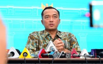 Ratusan Ribu Masyarakat Berpartisipasi dalam “War” Undangan Upacara HUT ke-81 Kemerdekaan RI