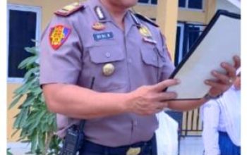 “Bahaya Narkoba” yang di Sampaikan Kapolsek Dumai Barat AKP Dedi Nofarizal Saat Memimpin Upacara di SMP Negeri 021 Dumai